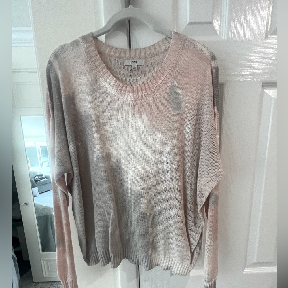 Fate pink, white, & gray sweater